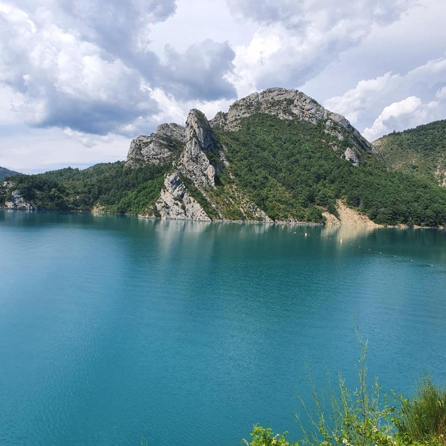 Camping Calme Et Nature Castellane Eksteriør billede