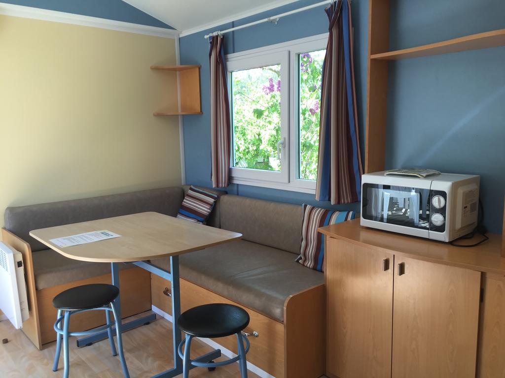 Camping Calme Et Nature Castellane Eksteriør billede