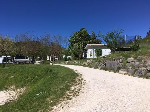 Camping Calme Et Nature Castellane Eksteriør billede